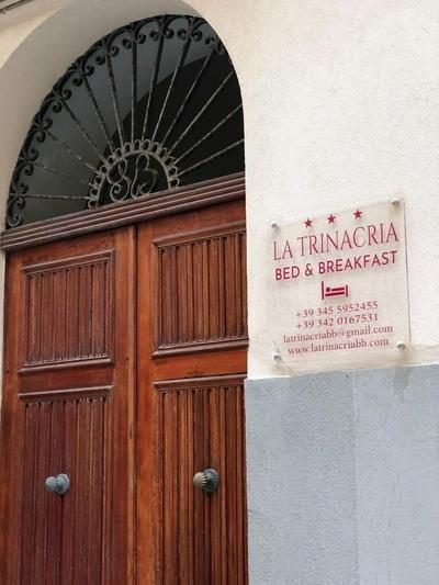 La Trinacria Rooms