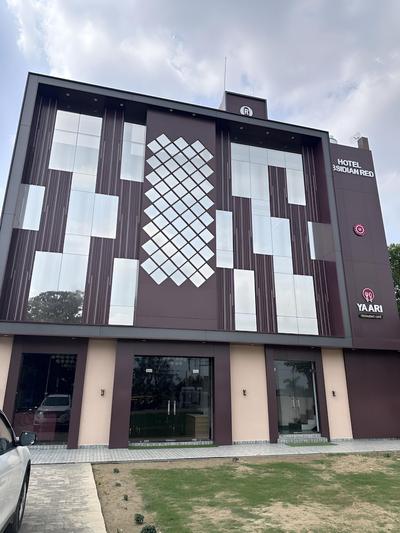 Hotel Obsidian Red