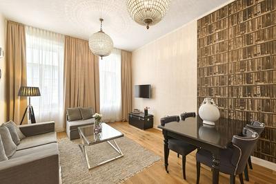 6 rooms