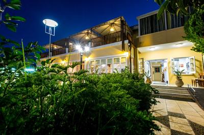 Fitos Inn Guest House