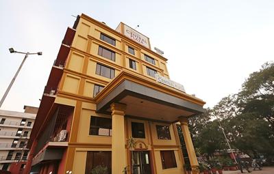 OYO 22040 Hotel Central Plaza