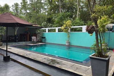 Eros Hotels Green house