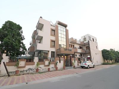 OYO 598 Hotel B K House