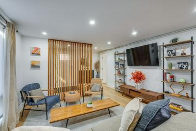 Sleek Sacramento Apt < 2 Mi to Downtown!