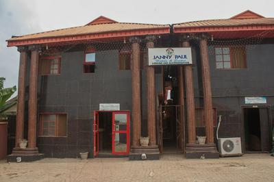Janny Paul Hotel & Suites