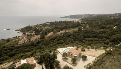 Sui Generis Villa