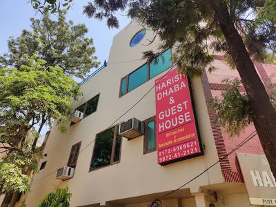 Harish Guest House -Railway Station Road