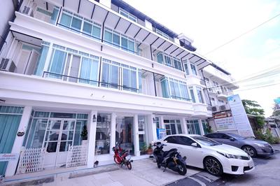 Ratchada-Sutthisan Hotel and Longstay