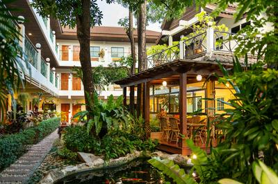 Charlie House Pinklao