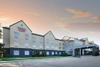 Fairfield Inn & Suites Fort Worth/Fossil Creek