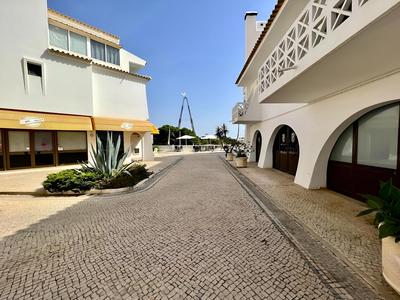 Albufeira Central 3 With Pool by Homing