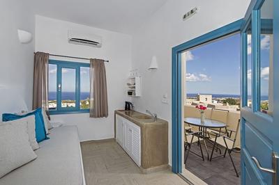 Alizea Villas & Suites