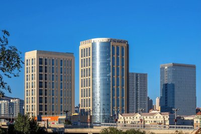 Wanda Yuehua Hotel Urumqi Railway