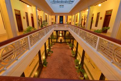 Visalam- Cgh Earth
