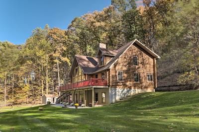 Grand 4,000 Sq Ft House - 11 Miles to Lancaster!