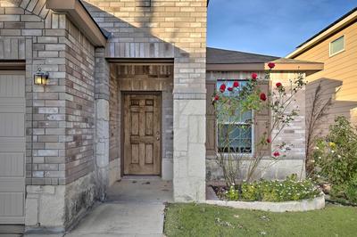 San Antonio Abode Near Golf, Shops + Dining!