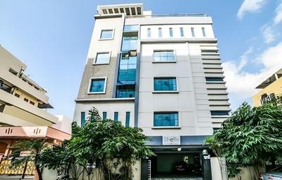 OYO 15729 Royal Stay