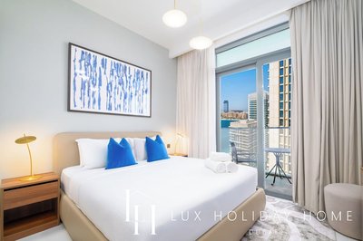 LUX The Marina Vista Beachfront Suite 5
