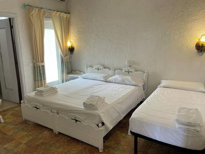 AL FARO VINTAGE HOTEL -SPIAGGIA LA CINTA-SAN TEODORO