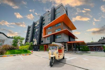 Moose Hotel Chiang Mai