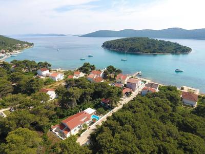 Holiday Home in Molat With Pool