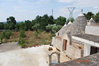 House With 3 Bedrooms in Locorotondo, With Enclosed Garden and Wifi Near the Beach