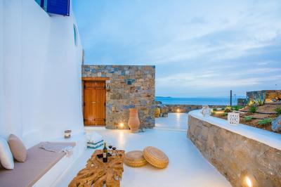 Argiro's Gorgeous Studio In Cycladic