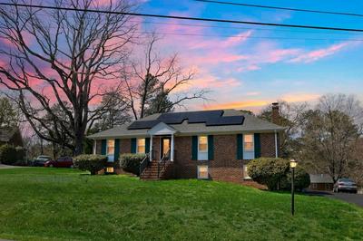 Upscale Escape Game Room & Spa-like Baths 4 Bedroom Home