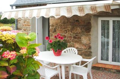 Terraced House in Lanmodez Near Sandy Beaches