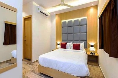 Fabhotel Aarti Residency