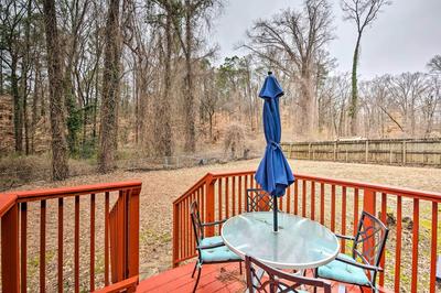 Atlanta Retreat w/ Deck in Greenbriar Area!