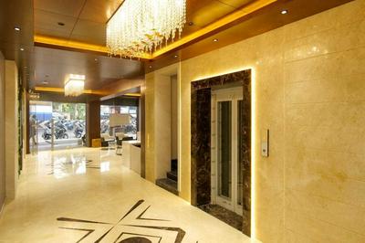 Balu Residency - A Business Class Hotel