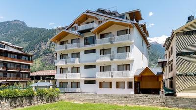 Snow White Regency Manali