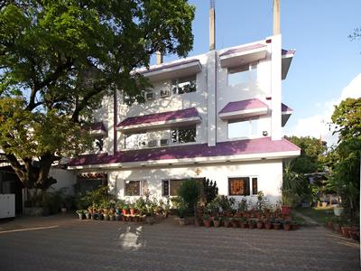 OYO 5254 Hotel Gordon House