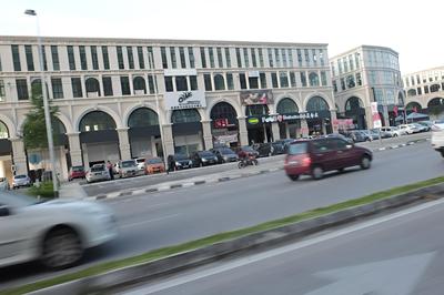 Natol Homestay - LA Tabuan Jaya