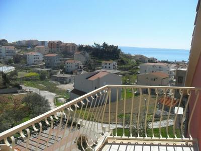 Vini- Beautiful Garden and Terrase - A4