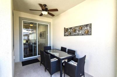 Family Townhome Near Disney! Patio W/pvt Splash Pool, Modern Decor,free Wifi, Resort W/waterpark! 4 Bedroom Townhouse by RedAwning