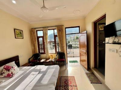 Hotel Anuj Regency