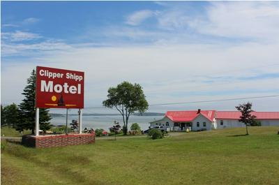 CLIPPER SHIPP BEACH MOTEL