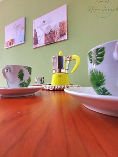 Magnificent Classic Green Apartment for Couples in the Center