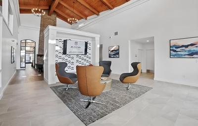 Glamorous 2B2BA with patio views and gym