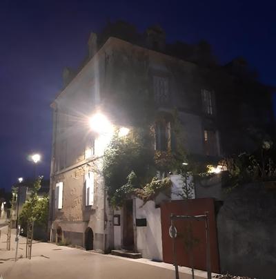 Le Voltaire Chambres et Table d'Hotes