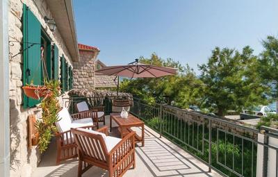 Zoki - Pool House - H