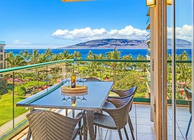 Honua Kai-konea #539 2 Bedroom Condo by RedAwning