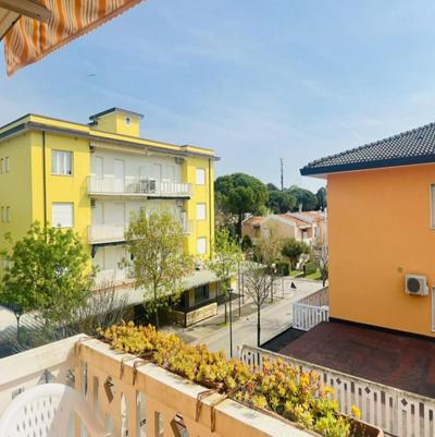 Sunny Apartment With Balcony-beahost