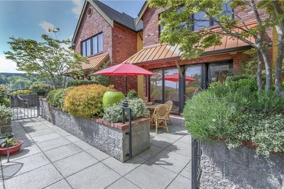 The Eagle Harbor Inn