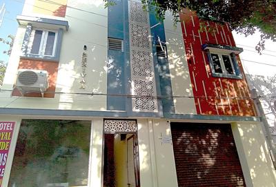 PPH Living Royal Pride