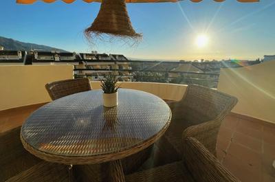 2-bed Sea View Apt, 10 Mins From Puerto Banus