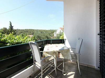 Emily - 50m From Beach - A2