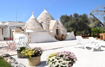 Fantastic Trulli Olea With Pool Garden